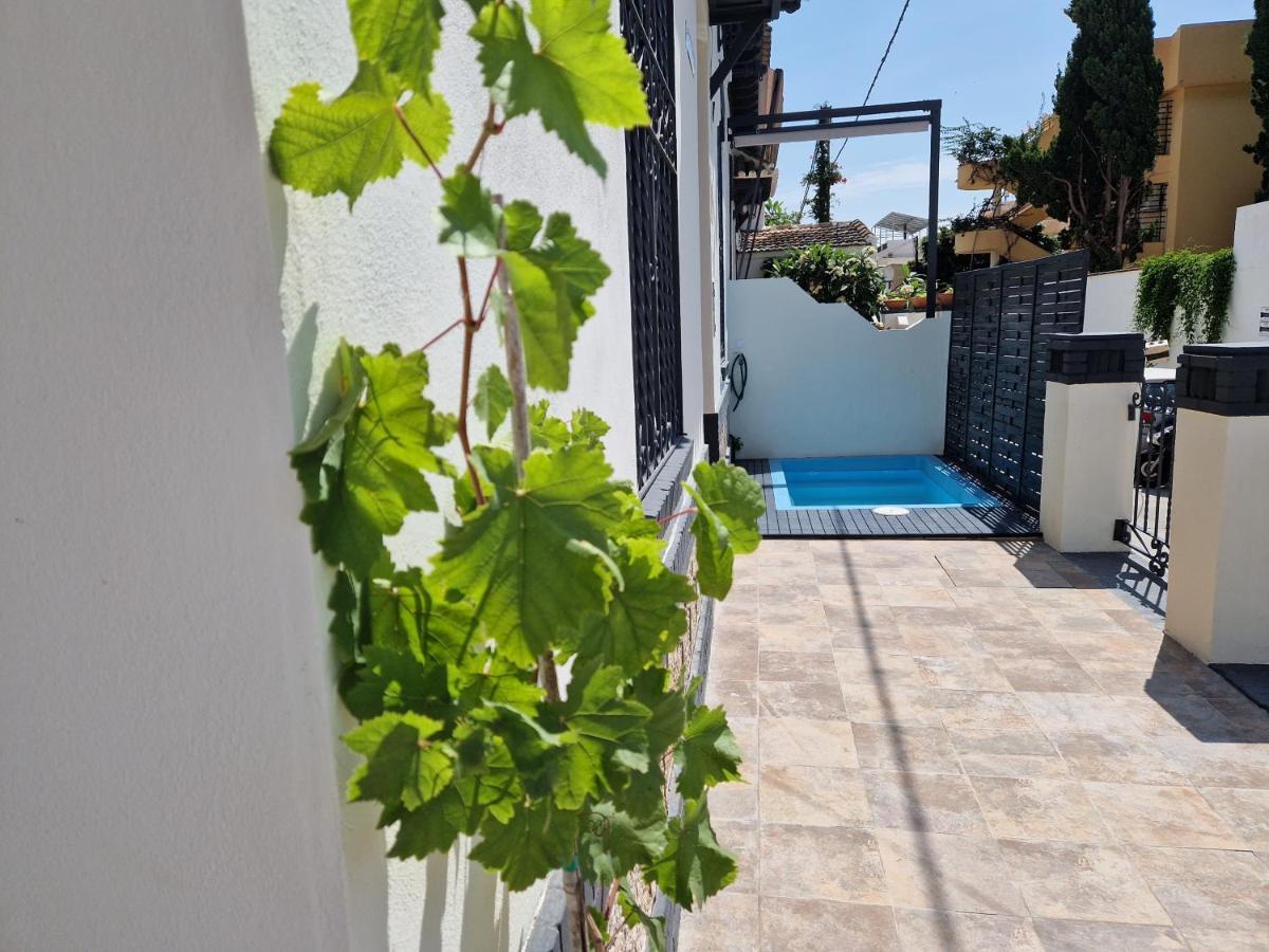 Del Parque Flats Balneario De Pina Villa Málaga Dış mekan fotoğraf